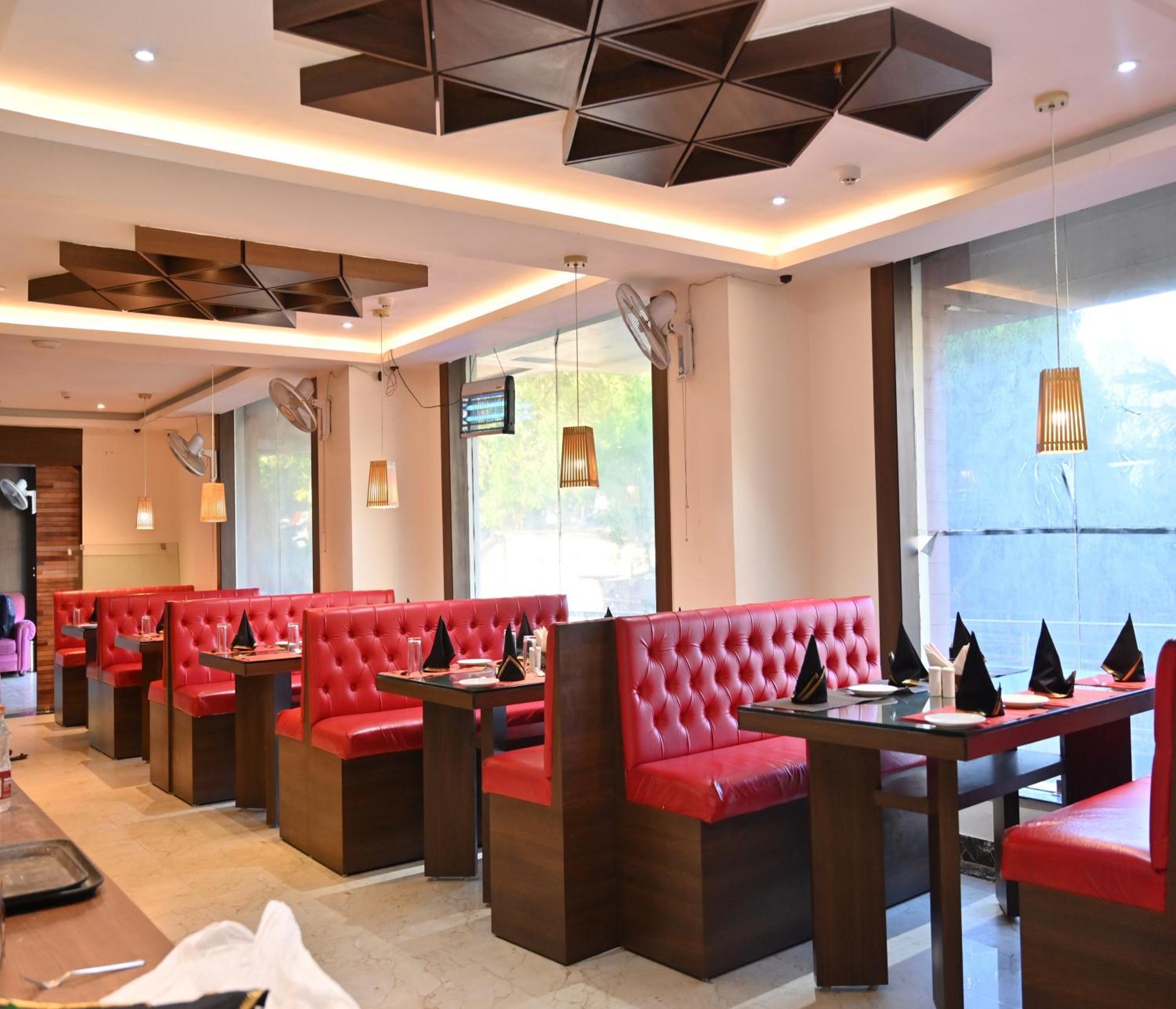 Hotel Silver Land New Digha With Rooftop Pool Kültér fotó