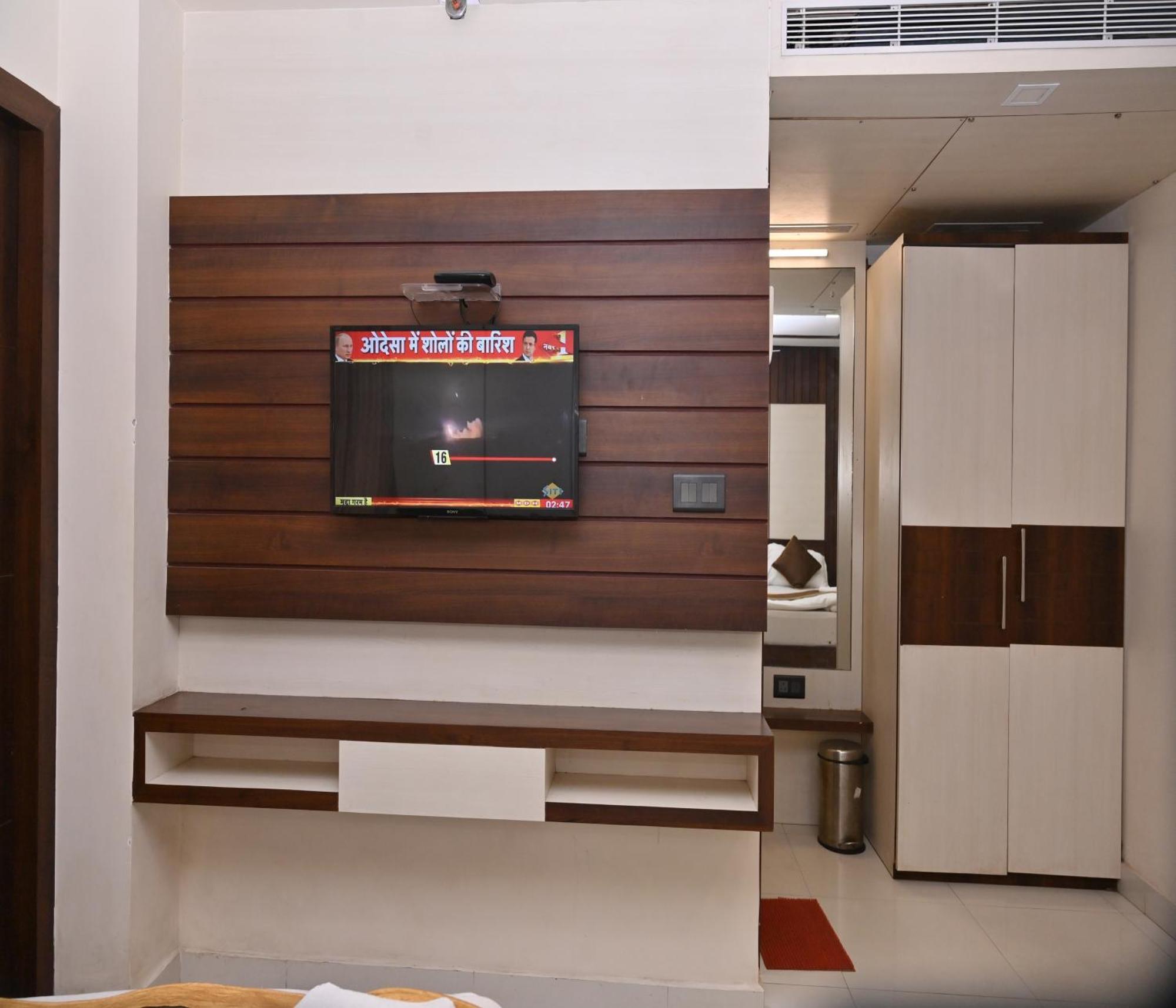 Hotel Silver Land New Digha With Rooftop Pool Kültér fotó