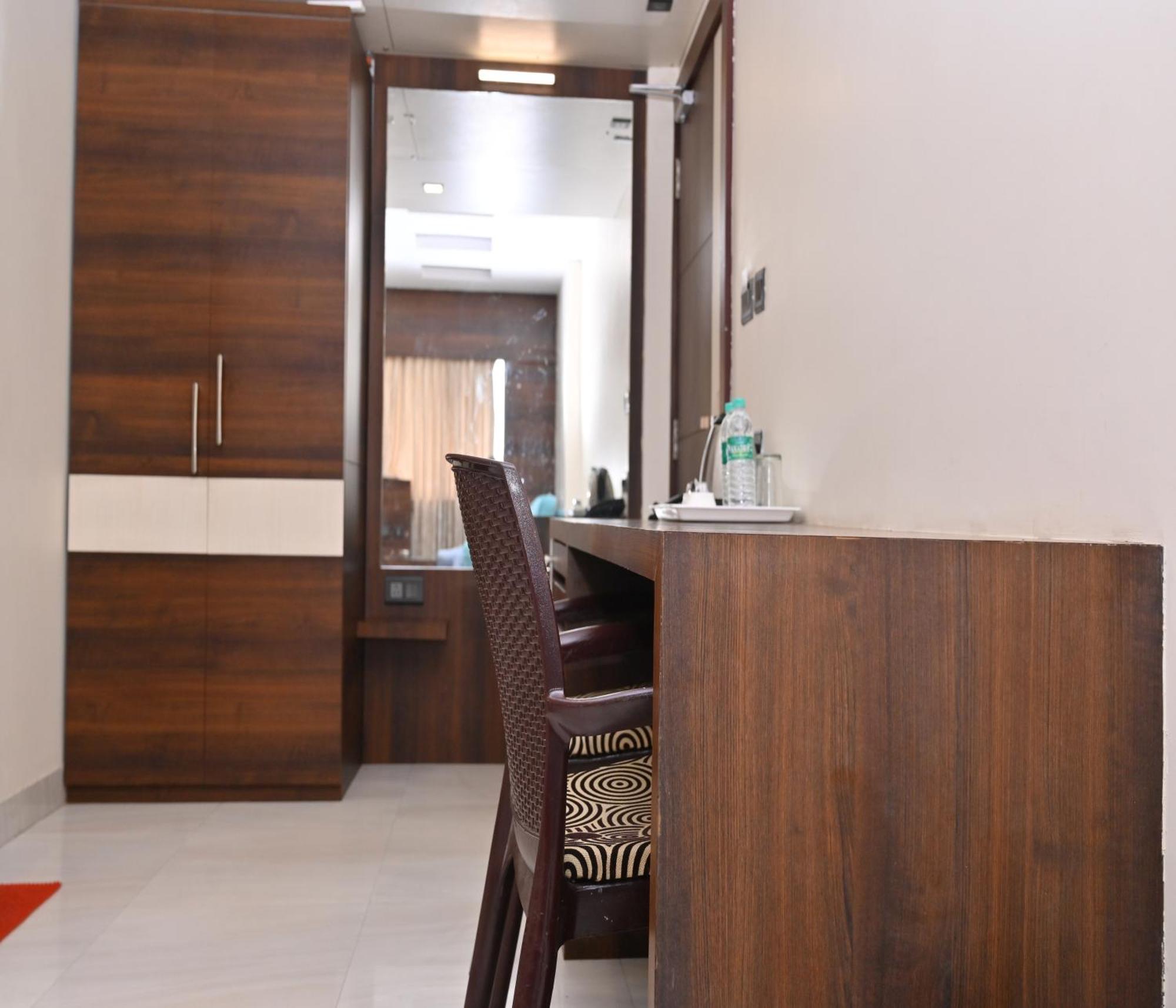 Hotel Silver Land New Digha With Rooftop Pool Kültér fotó