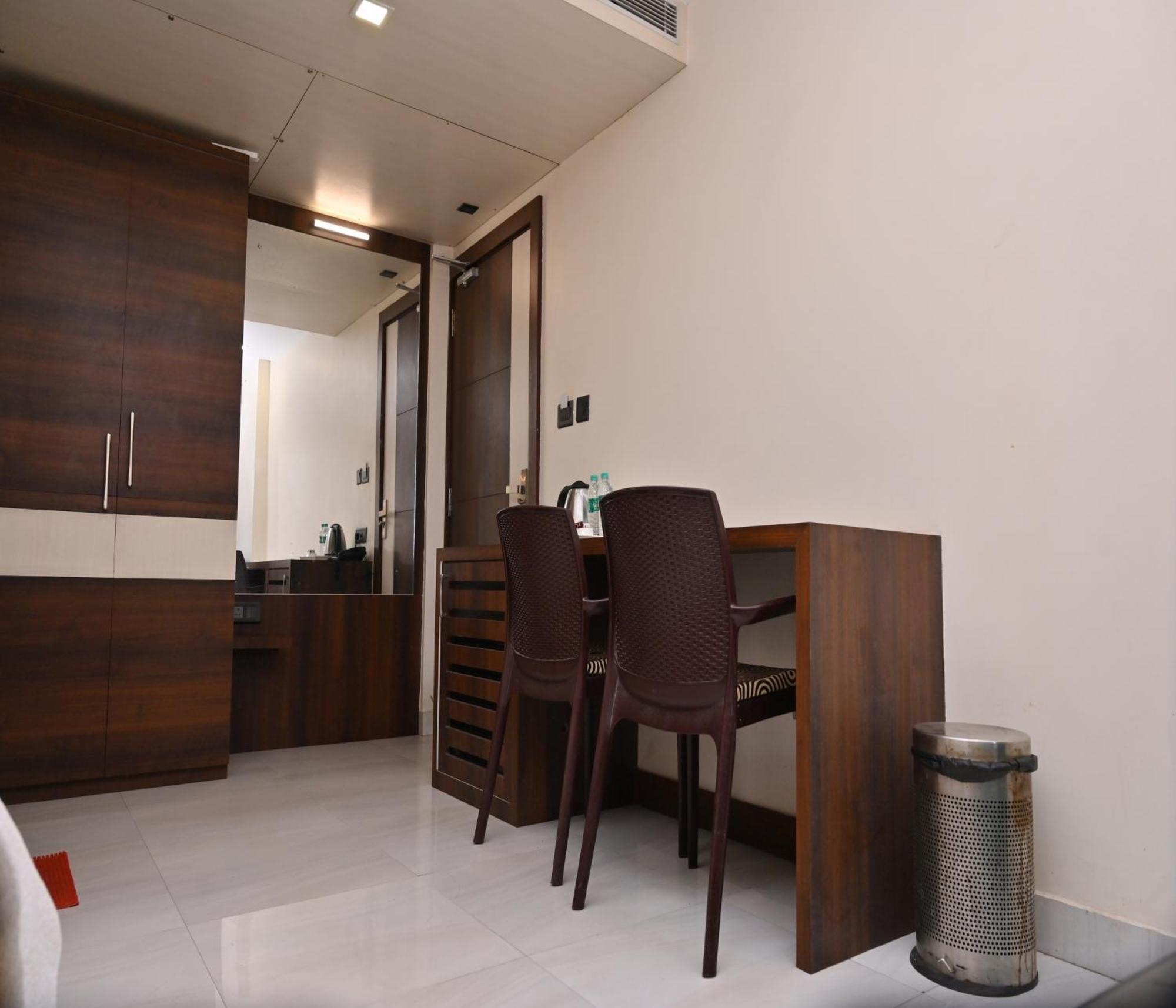 Hotel Silver Land New Digha With Rooftop Pool Kültér fotó