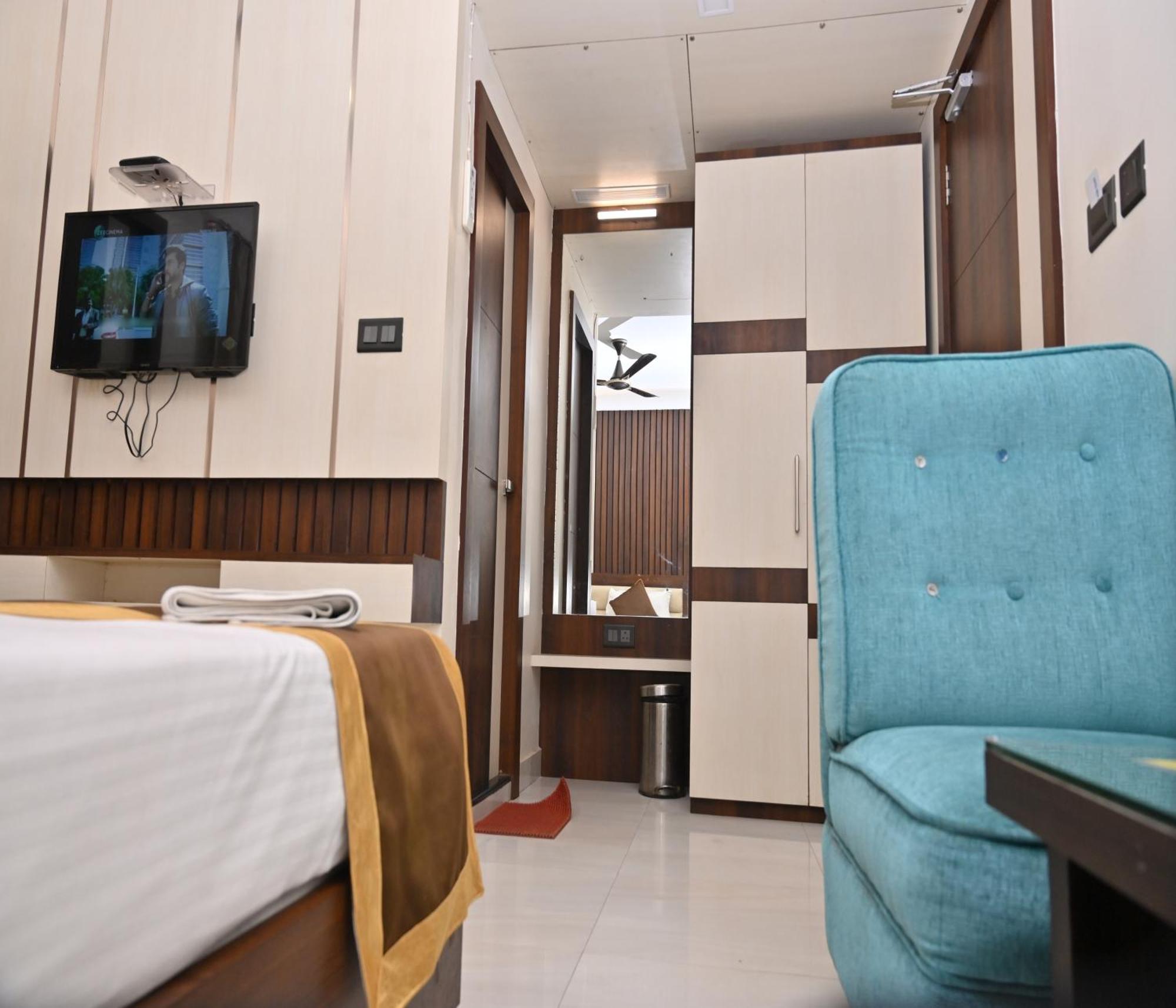 Hotel Silver Land New Digha With Rooftop Pool Kültér fotó